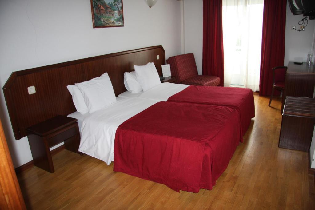 Hotel Turismo Miranda Miranda do Douro Luaran gambar