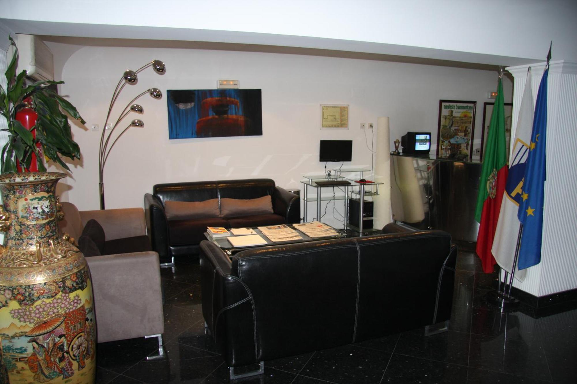 Hotel Turismo Miranda Miranda do Douro Luaran gambar